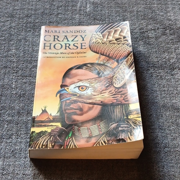 Crazy Horse, The Strange Man Of The Oglalas By Mari Sandoz Paperback Book - Picture 4 of 7